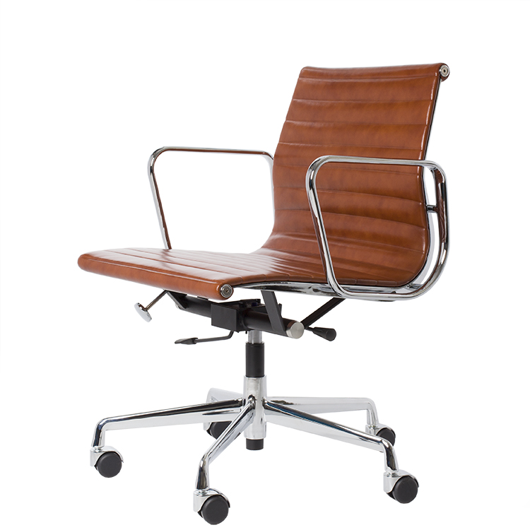 Charles Eames style, Chaise de bureau EA117 cuir antique
