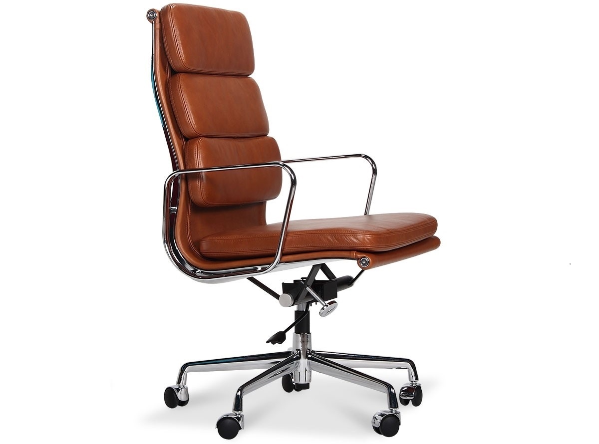 Charles Eames style, Chaise de bureau EA219 cuir antique